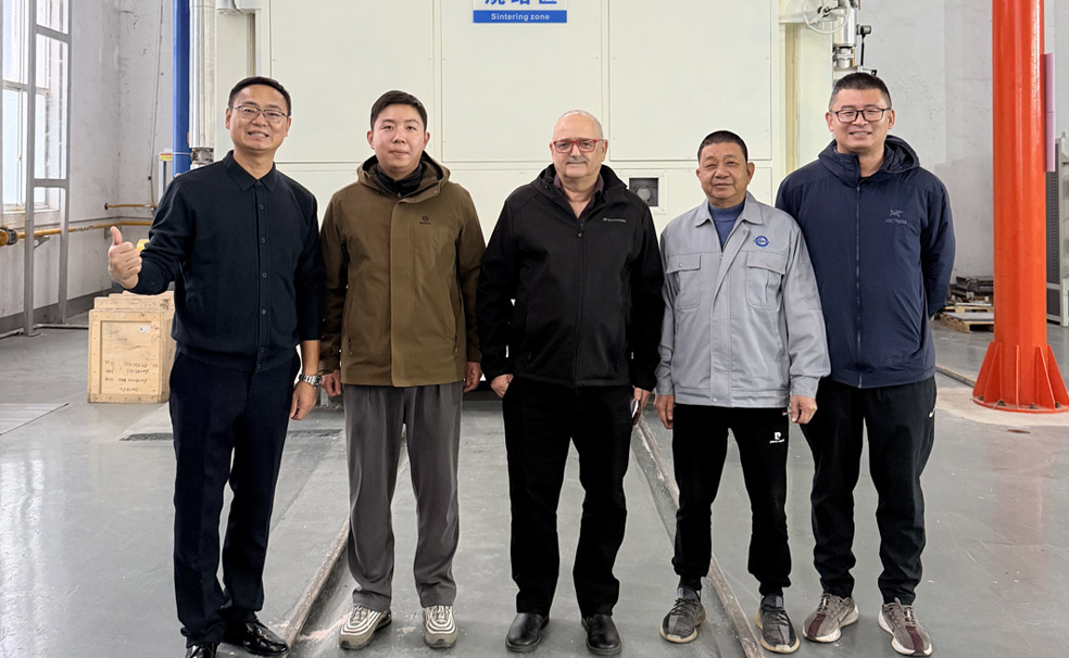 行业交流促发展！CGW 总部 CEO 莅临赫顿磨料磨具参观指导